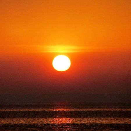 Beach-Dijkvilla Seaview Horizons Маккум Номер фото